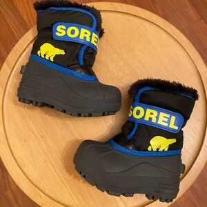 Sorel Toddler snow boots size 7 toddler